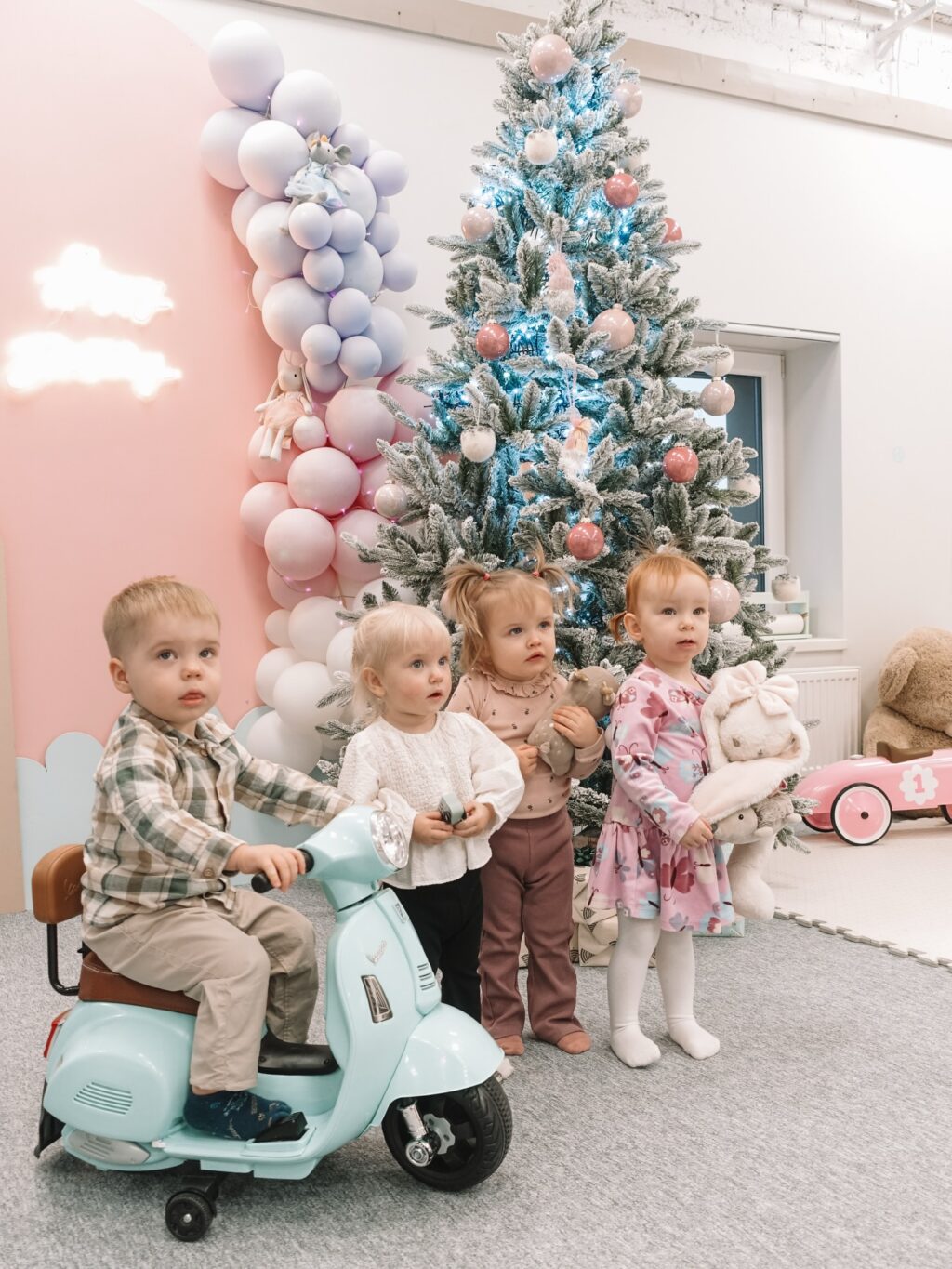 Instagram post from kukumangumaa. This post is in position 0.