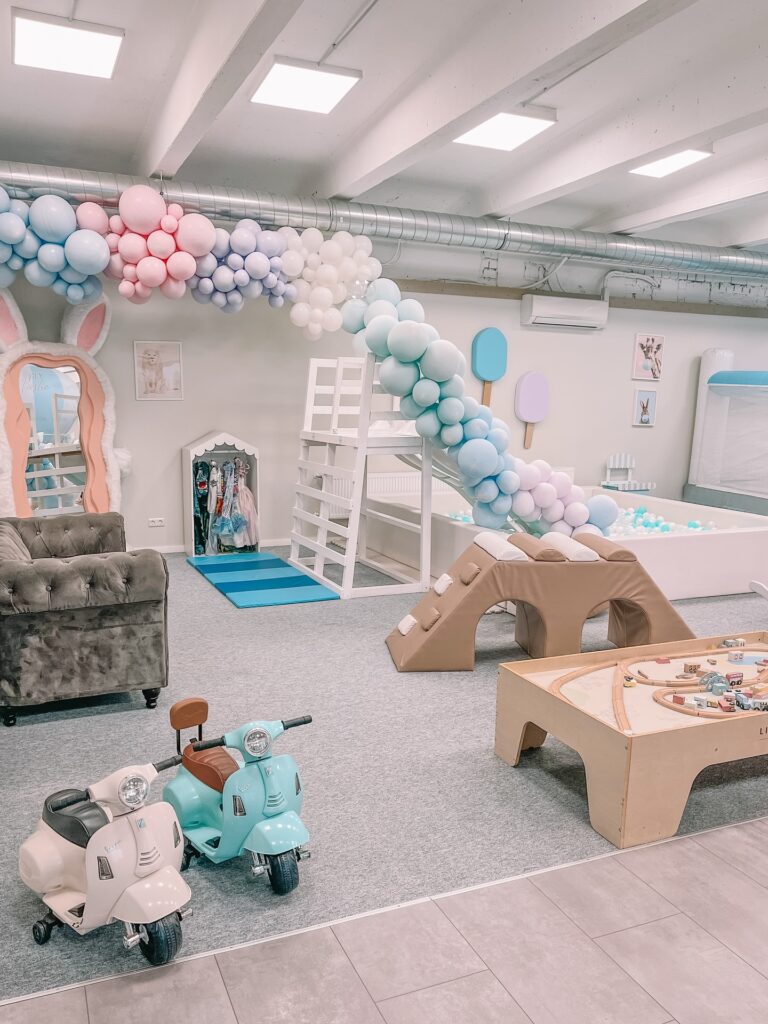 Instagram post from kukumangumaa. This post is in position 3.